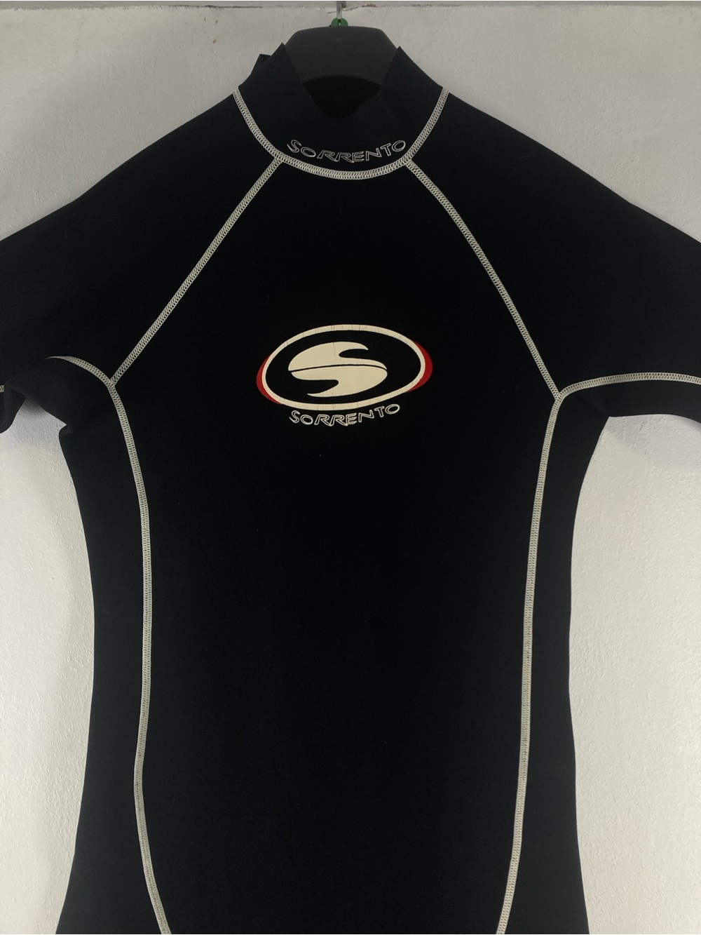 Sorrento Wetsuit Wet Suit Size ML Shorty Surfing Waterproof Beach Black - Picture 3 of 16